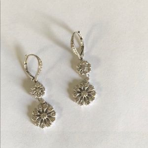 Eliot Danori 2 flower leverback